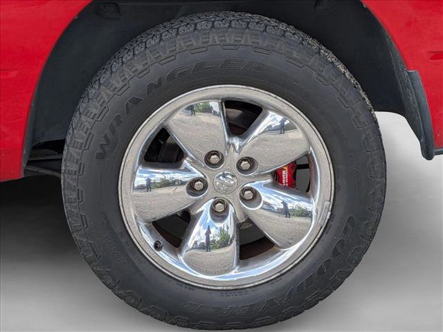 Used 2016 RAM 1500 Classic SLT image 4