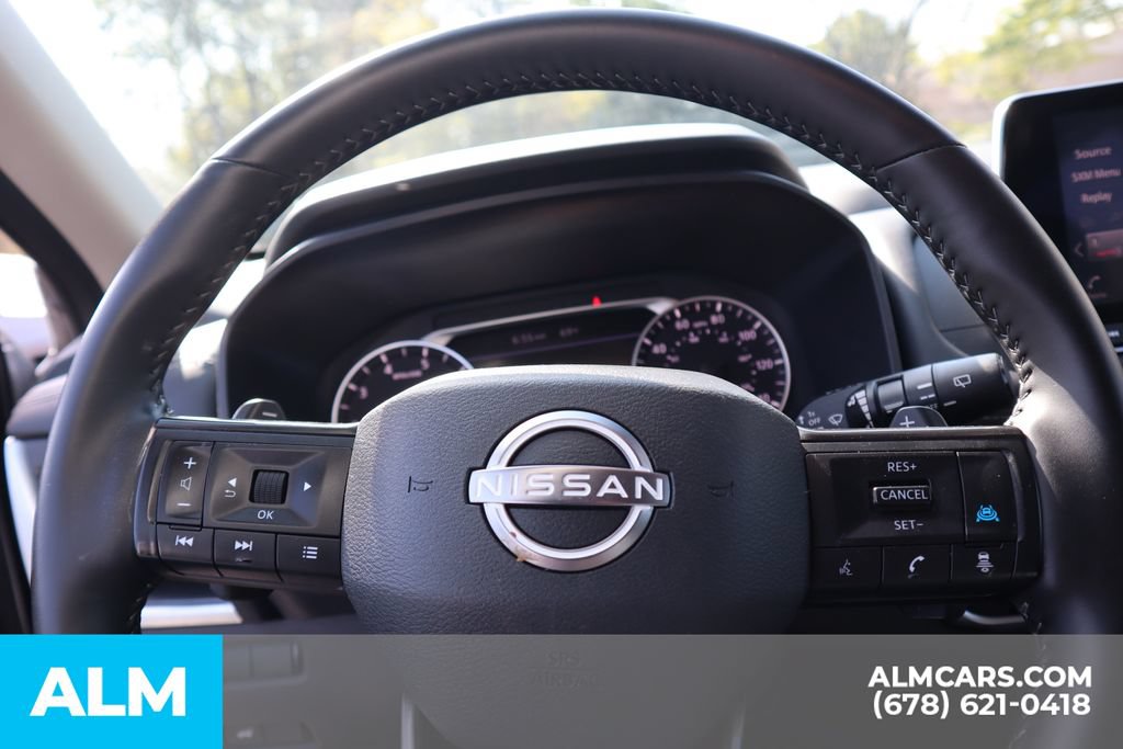 Used 2025 Nissan Rogue SV AWD/4WD image 29
