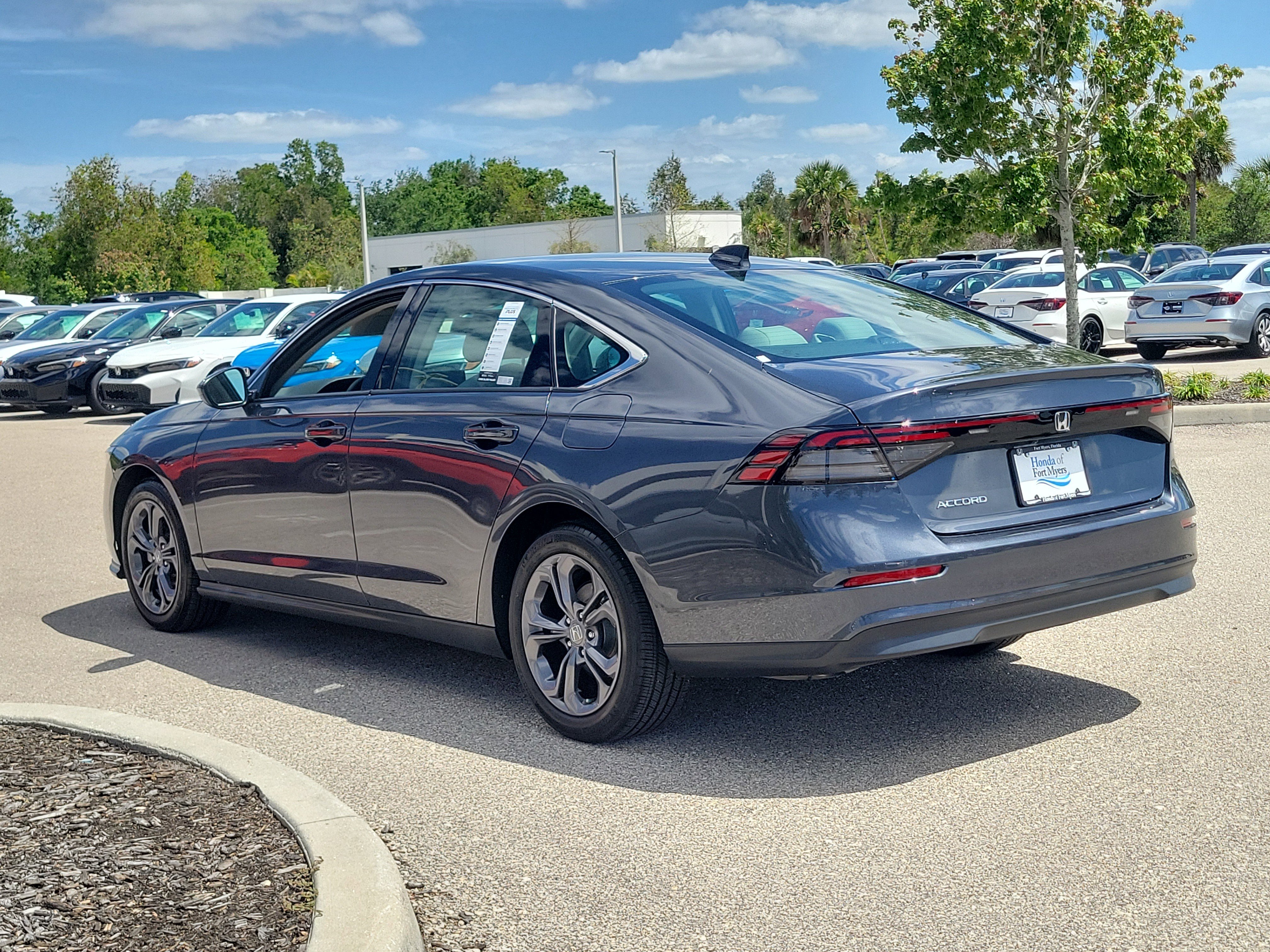 Used 2023 Honda Accord EX image 6