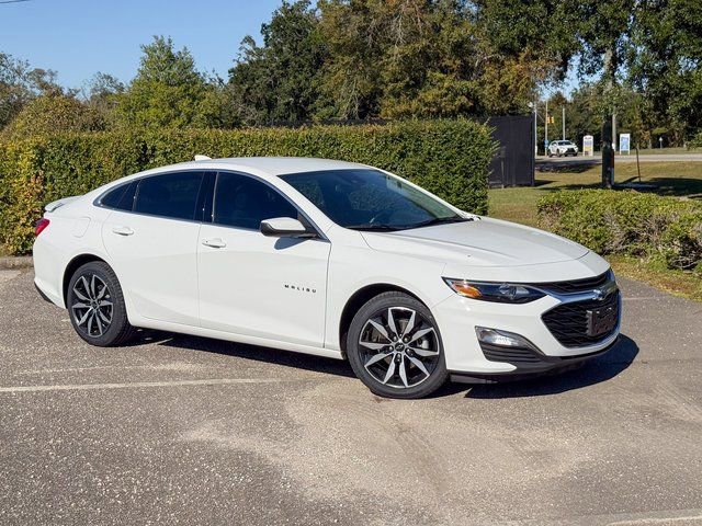 Used 2024 Chevrolet Malibu RS image 1