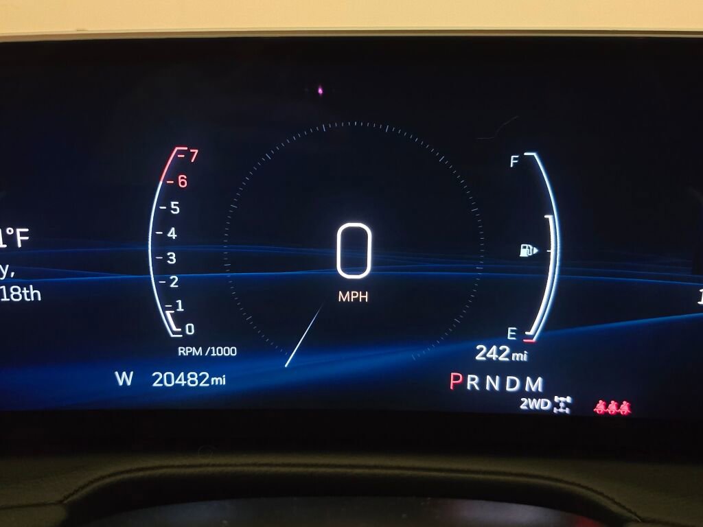 Used 2024 Cadillac XT4 Premium Luxury image 25