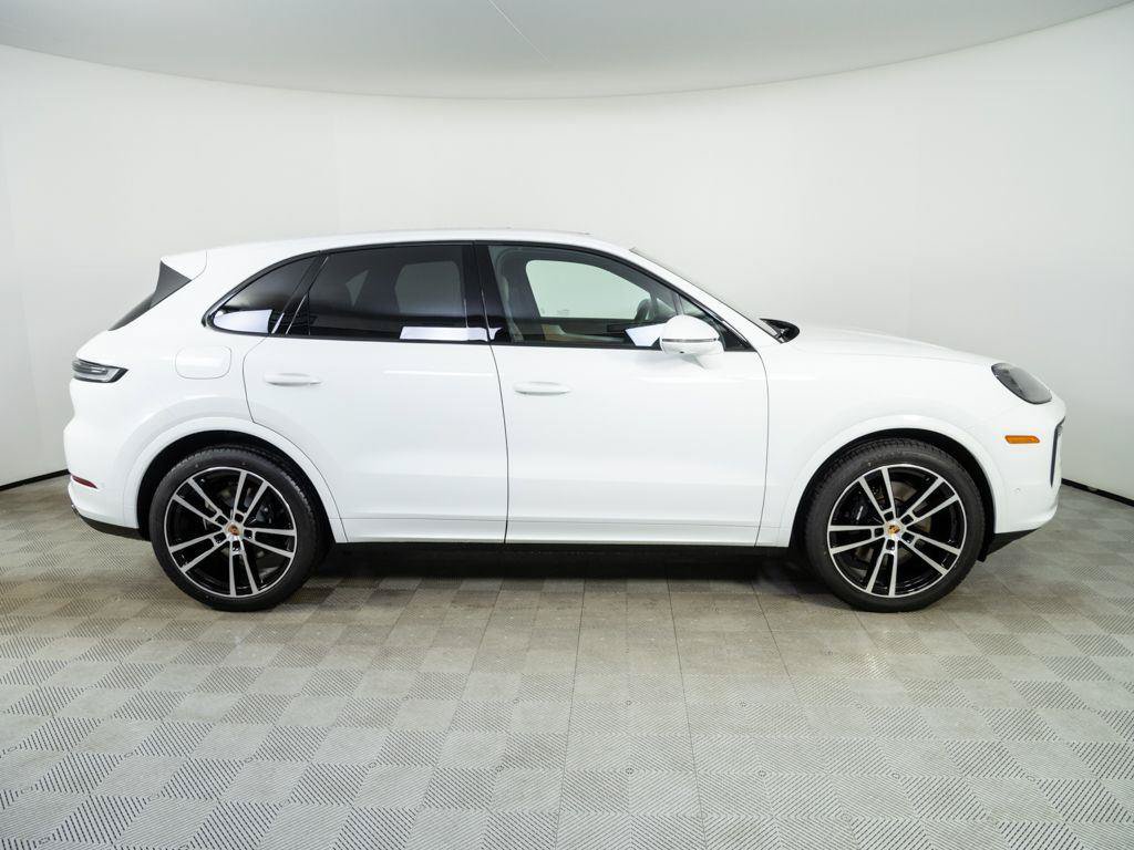 New 2026 Porsche Cayenne AWD/4WD image 28