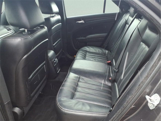 Used 2016 Chrysler 300 S image 7