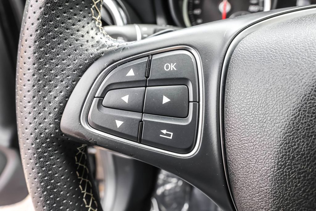 Used 2018 Mercedes-Benz GLA 250 4MATIC image 20