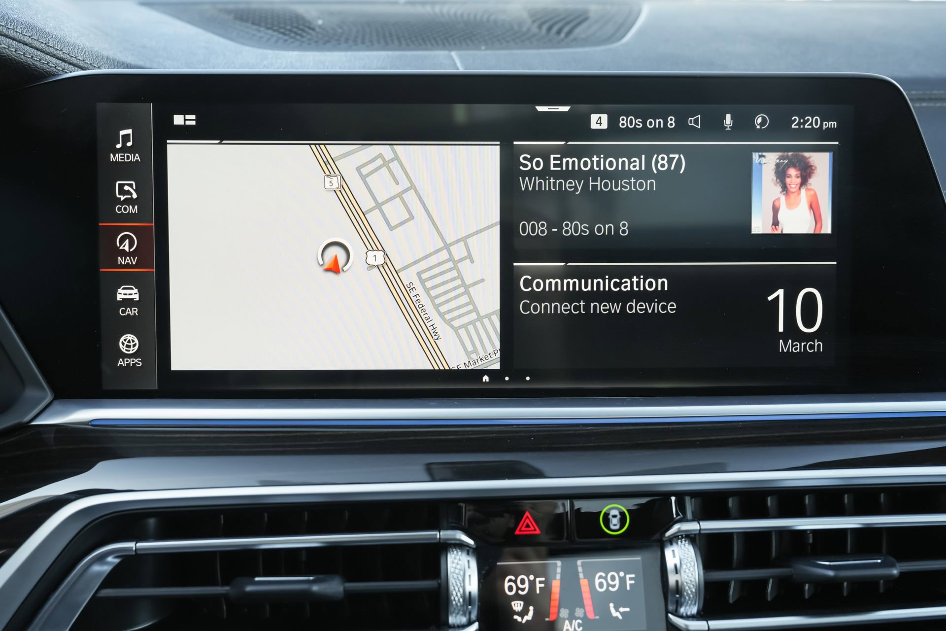 Used 2023 BMW X6 xDrive40i w/ Climate Comfort Package image 12