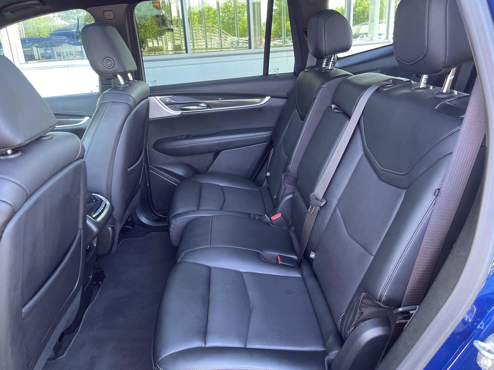 Used 2024 Cadillac XT6 Sport w/ Technology Package AWD/4WD image 44