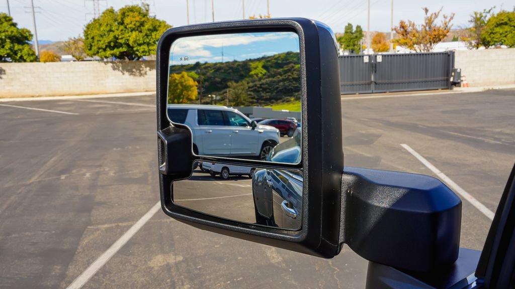 New 2026 GMC Sierra 3500 Denali w/ Denali Reserve Package image 16