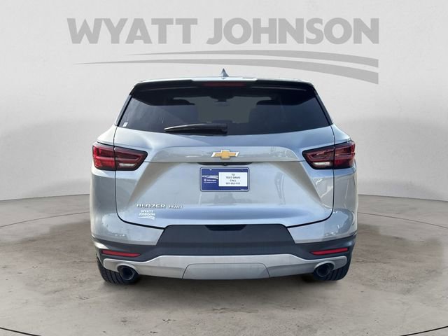 Used 2025 Chevrolet Blazer LT AWD/4WD image 4