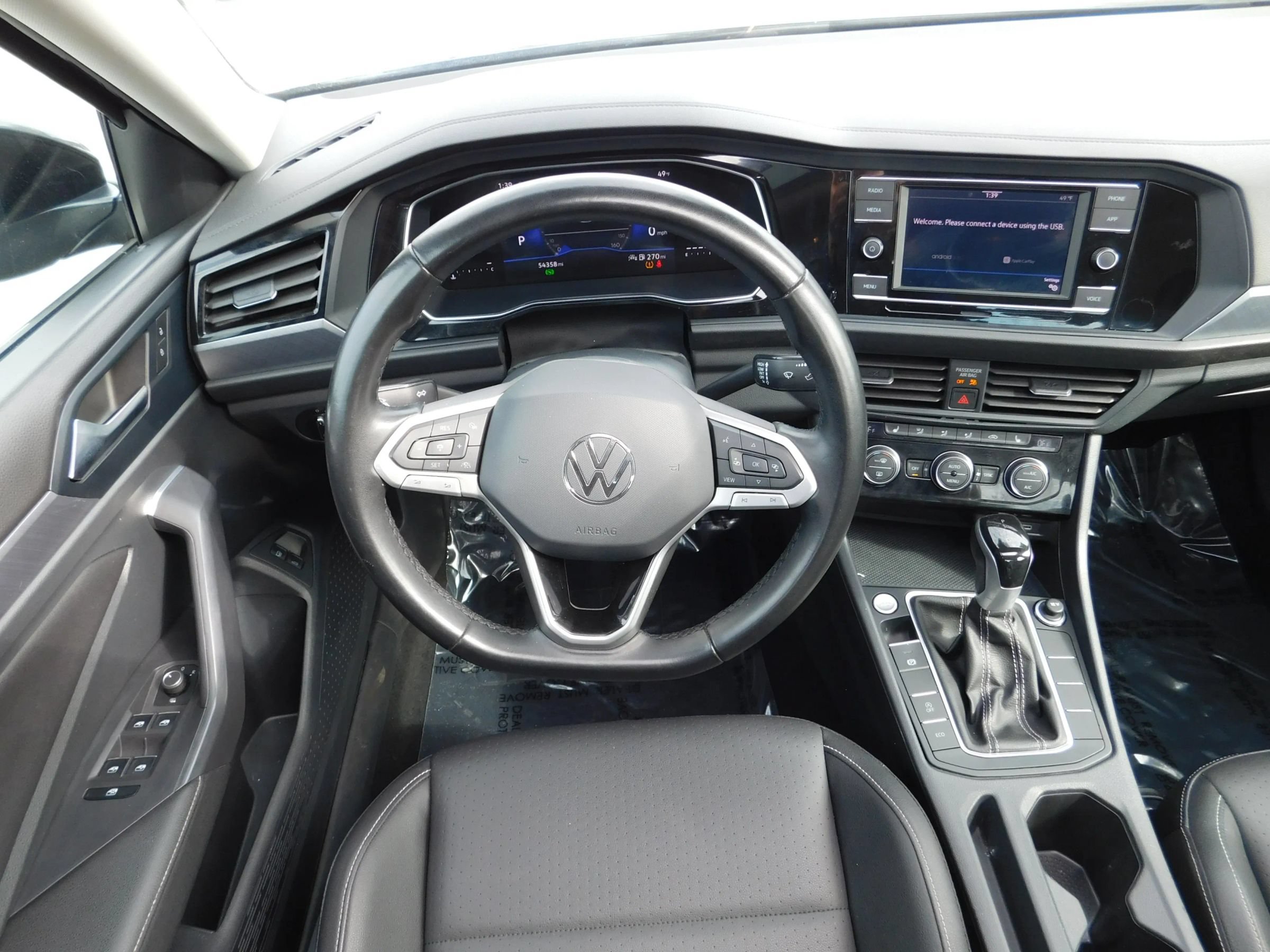 Used 2024 Volkswagen Jetta SE FWD image 12