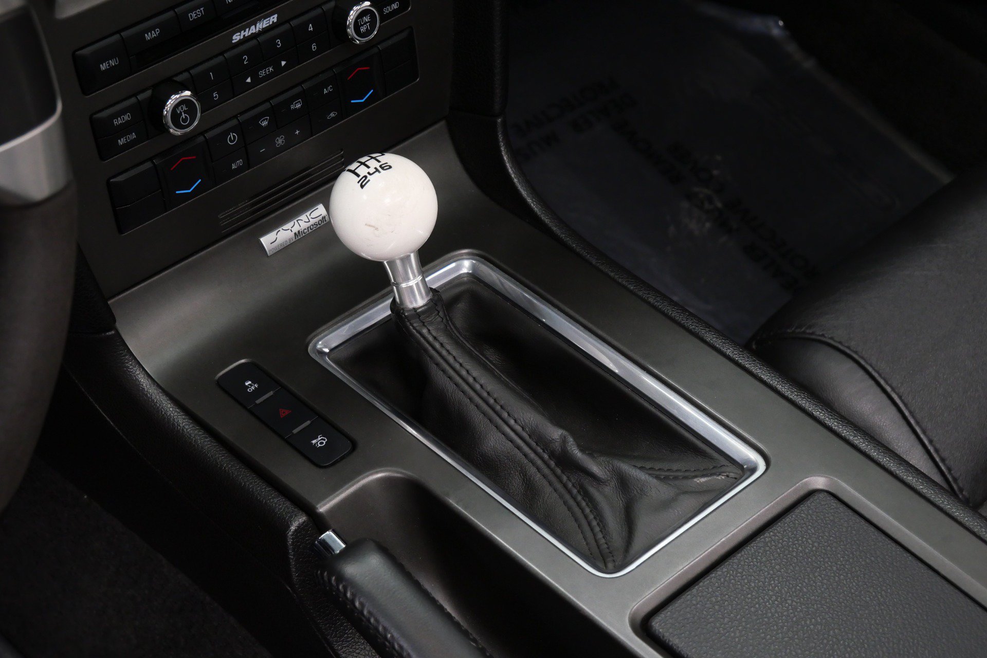 Used 2013 Ford Mustang Shelby GT500 RWD image 28