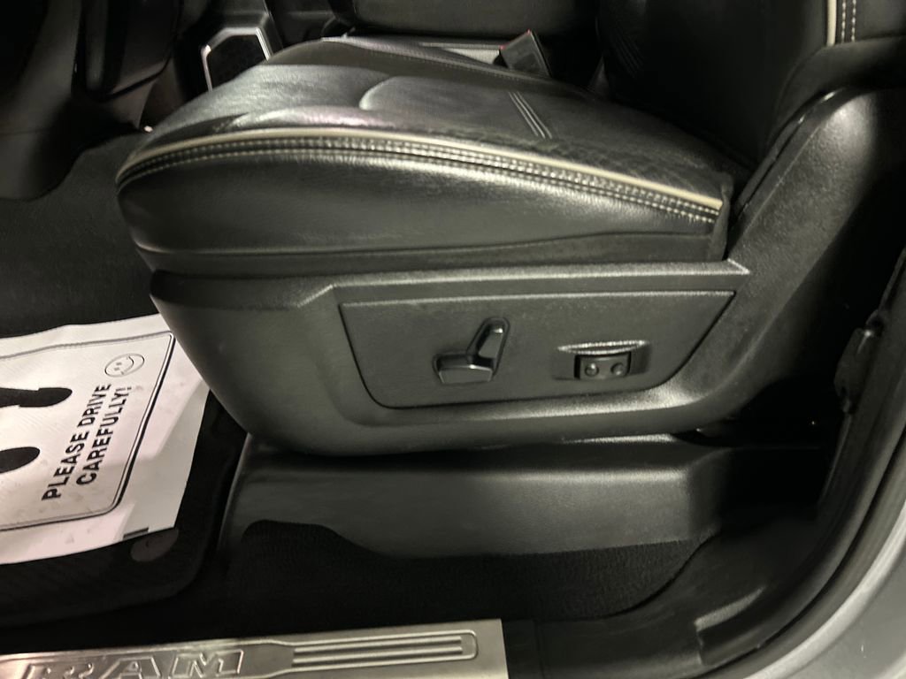Used 2020 RAM 2500 Laramie AWD/4WD image 13