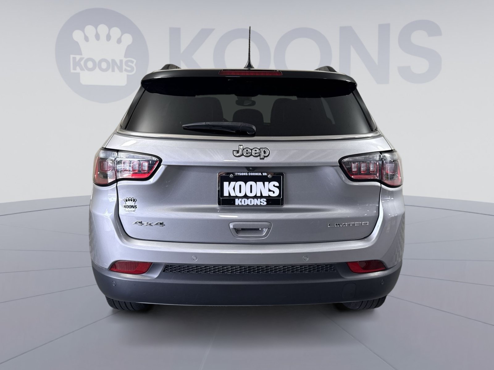 Used 2024 Jeep Compass Limited w/ Sun and Sound Group AWD/4WD image 5
