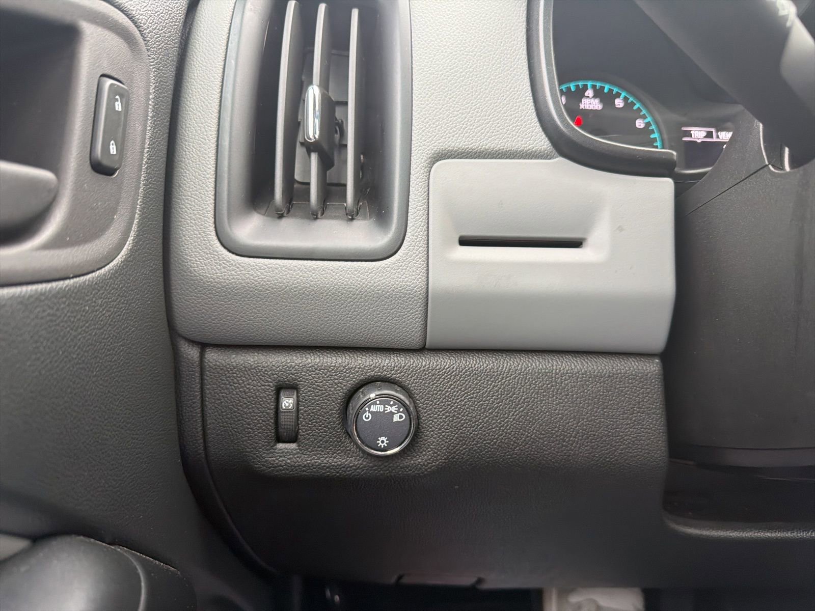 Used 2022 Chevrolet Colorado W/T w/ WT Convenience Package image 18