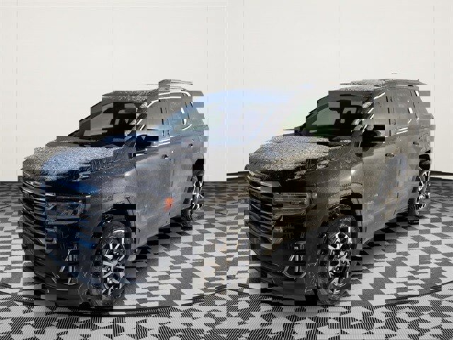 Used 2023 GMC Acadia SLT image 2