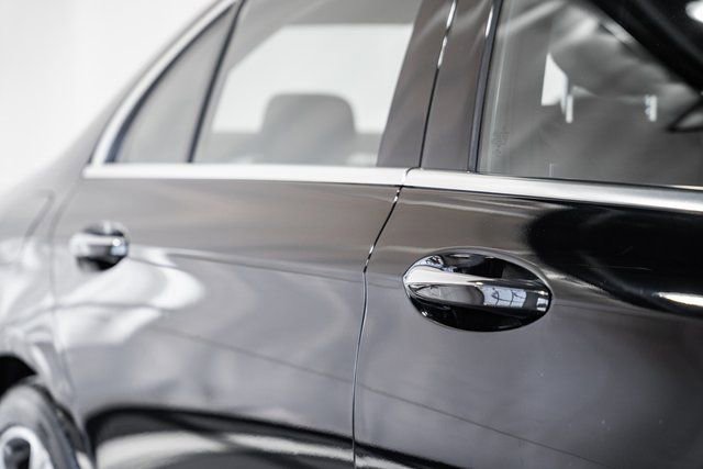 Used 2018 Mercedes-Benz E 300 E 300 image 13