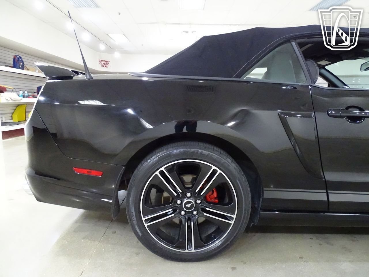 Used 2014 Ford Mustang GT Premium w/ Equipment Group 402A RWD image 33