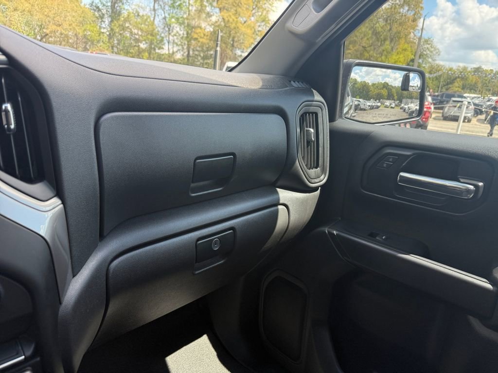 Used 2023 Chevrolet Silverado 1500 Custom image 24