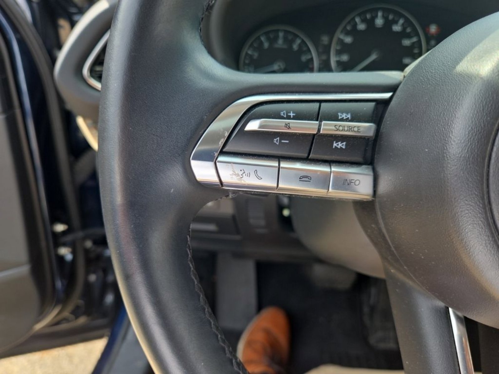 Used 2023 MAZDA CX-30 AWD 2.5 S w/ Premium Package image 19