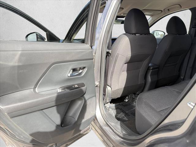 Used 2025 Nissan Kicks SV FWD image 20
