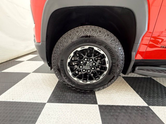 Used 2026 Chevrolet Silverado EV Trail Boss AWD/4WD image 11