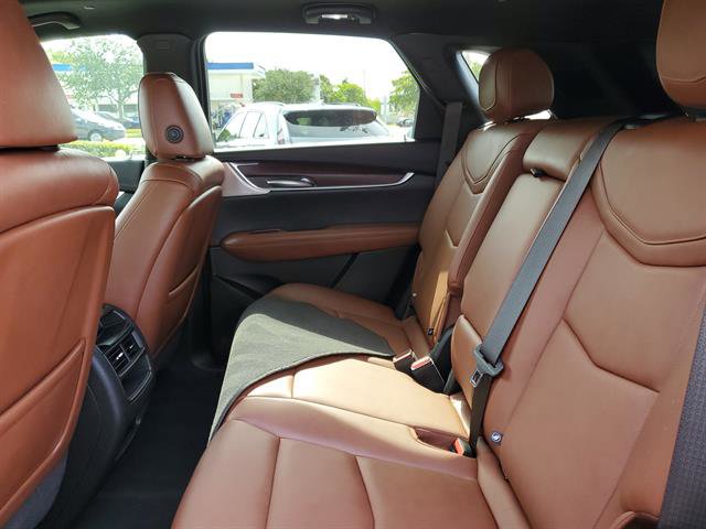 Certified 2023 Cadillac XT5 Premium Luxury w/ Technology Package FWD image 15