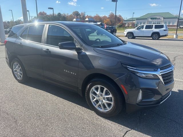Used 2023 Chevrolet Equinox LT w/ LPO, Floor Liner Package image 8