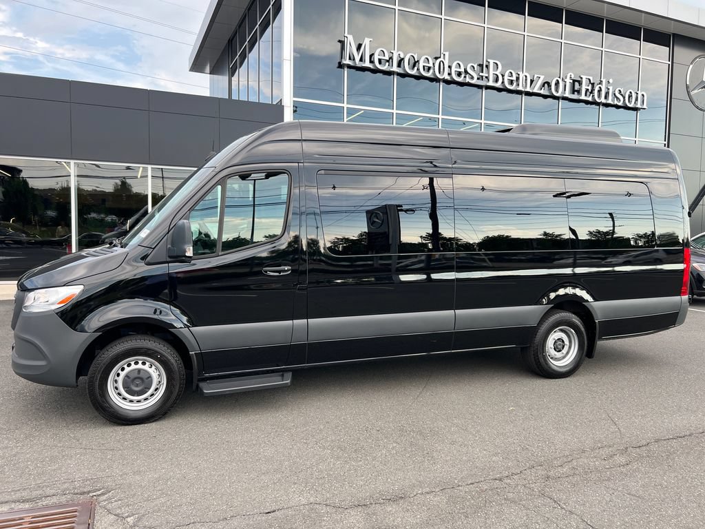 New 2025 Mercedes-Benz Sprinter 3500 image 1