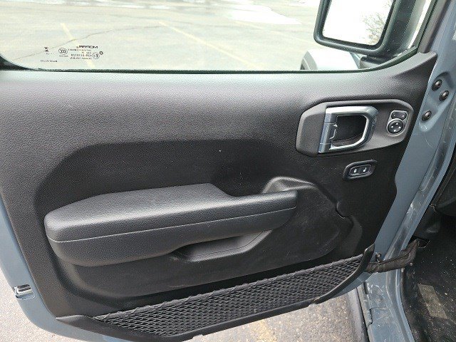 Used 2025 Jeep Wrangler Unlimited Rubicon 4xe w/ Convenience Group image 20