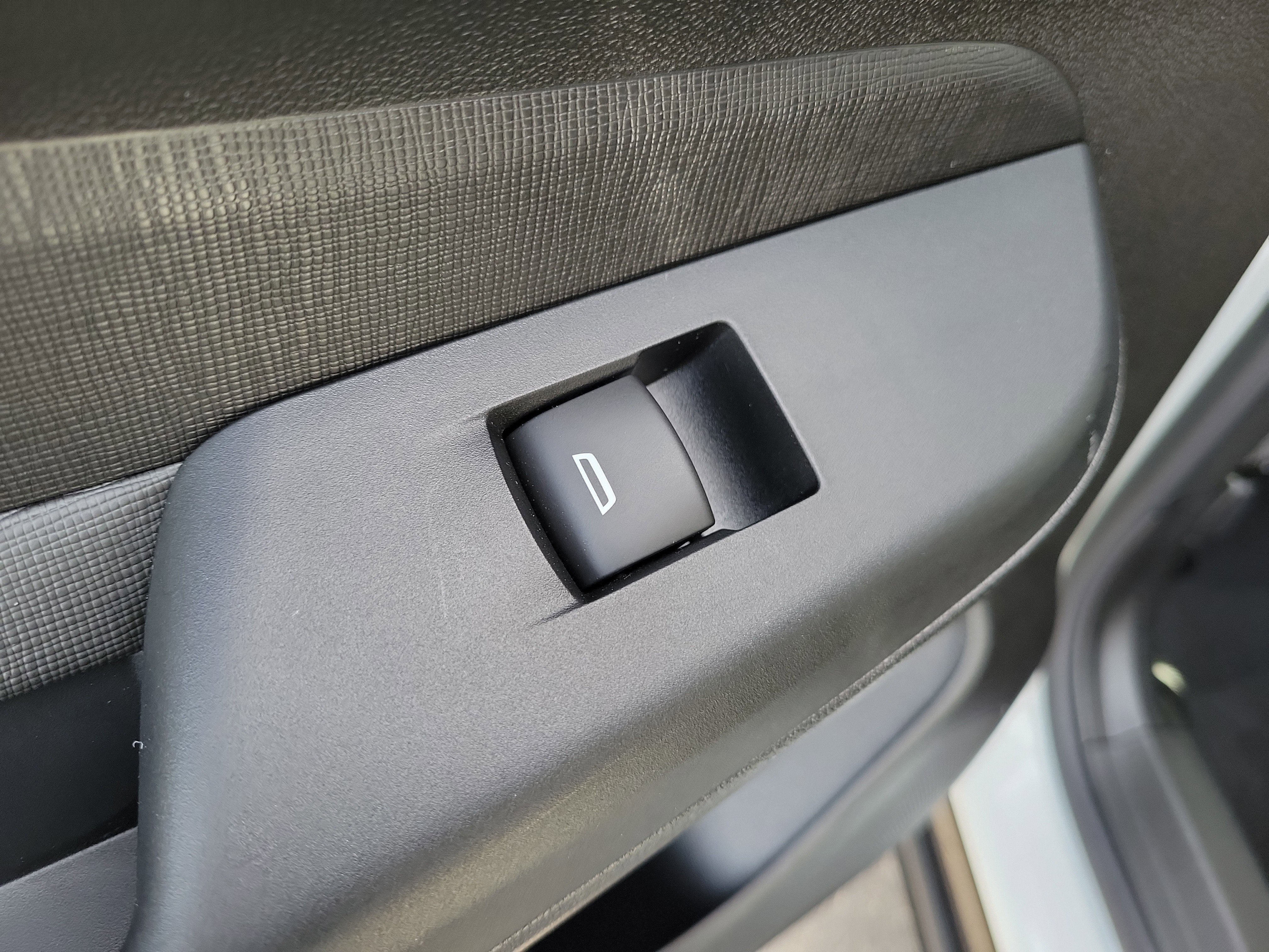 Used 2024 Buick Envista Sport Touring w/ Convenience I Package image 16