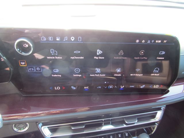 Used 2026 Chevrolet Traverse Z71 w/ Enhanced Driving Package AWD/4WD image 22