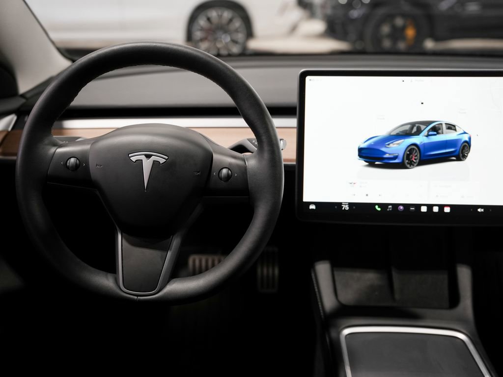 Used 2023 Tesla Model 3 Performance image 13