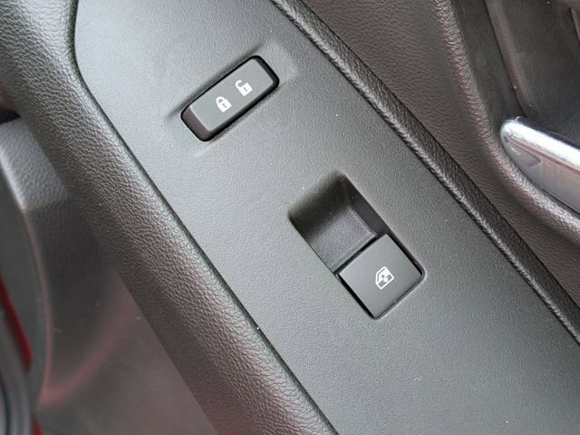 Used 2018 Chevrolet Trax LT w/ LT Convenience Package image 34