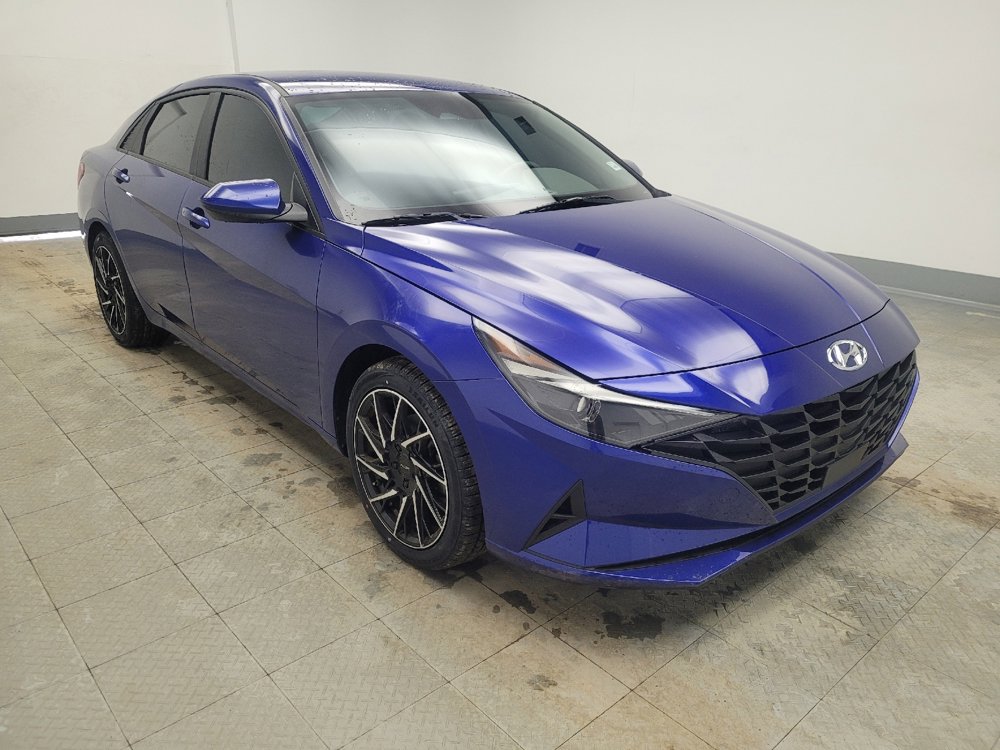 Used 2023 Hyundai Elantra SEL w/ Convenience Package image 13