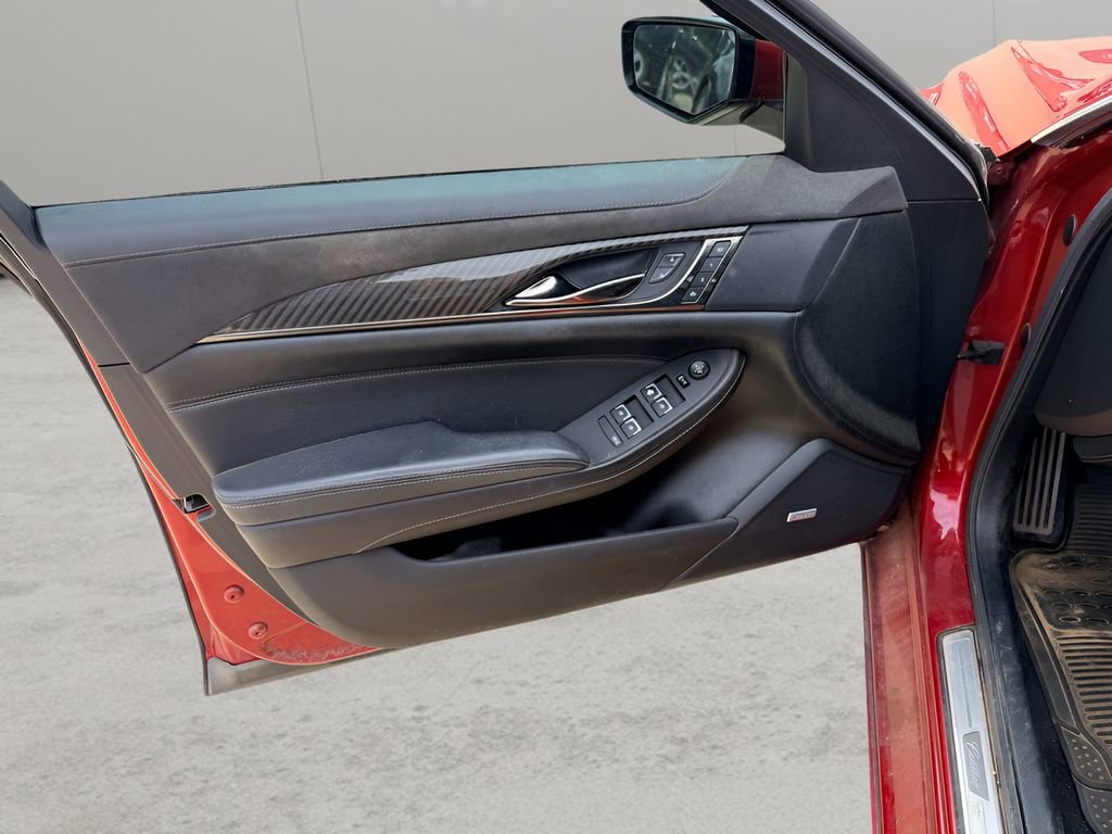 Used 2015 Cadillac CTS Premium RWD image 9