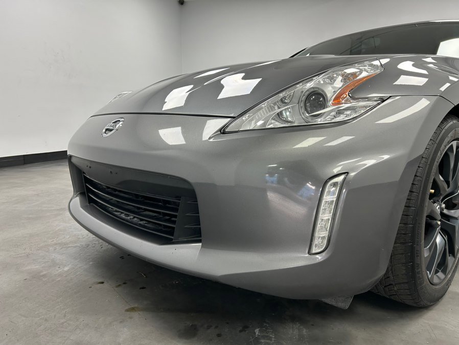 Used 2016 Nissan 370Z Touring Sport image 14