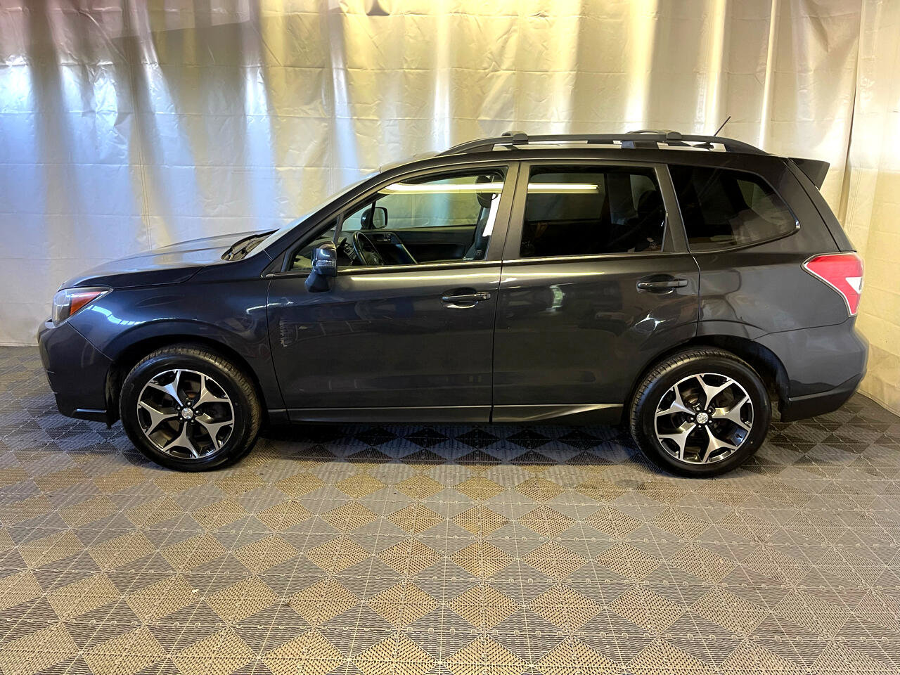 Used 2014 Subaru Forester 2.0XT Touring w/ Popular Package #2 image 4