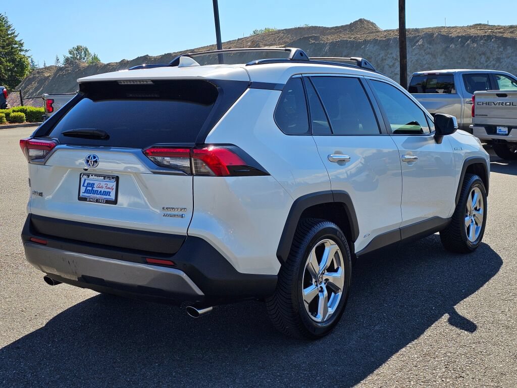 Used 2021 Toyota RAV4 Limited AWD/4WD image 5