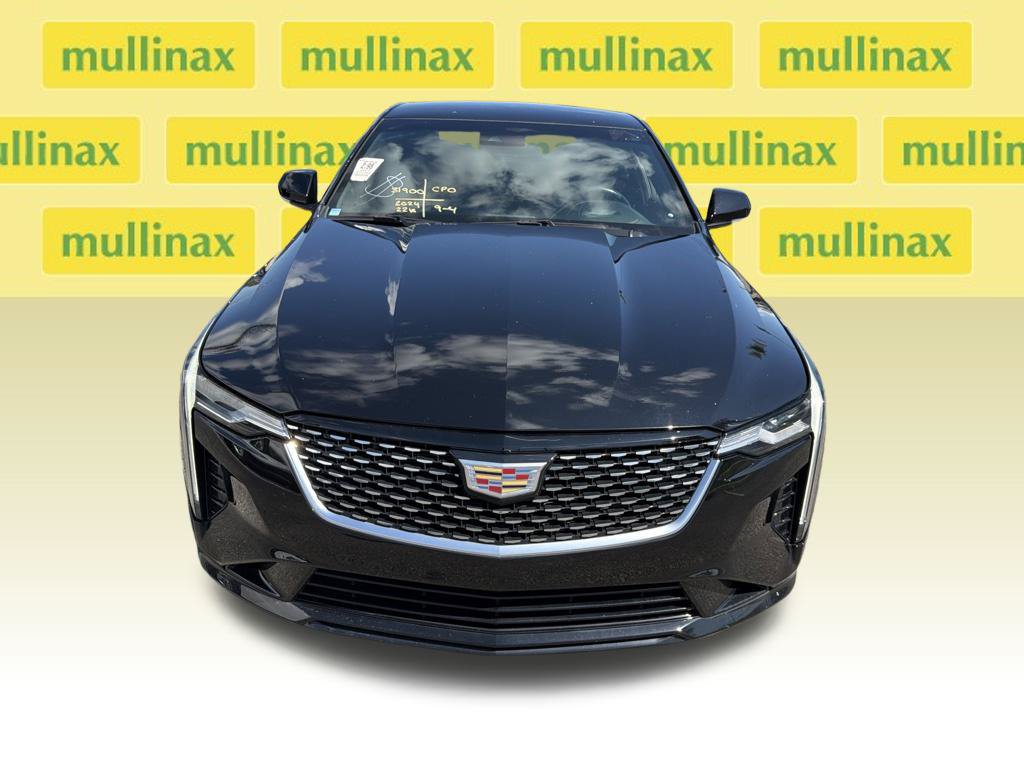 Used 2024 Cadillac CT4 Luxury RWD image 3