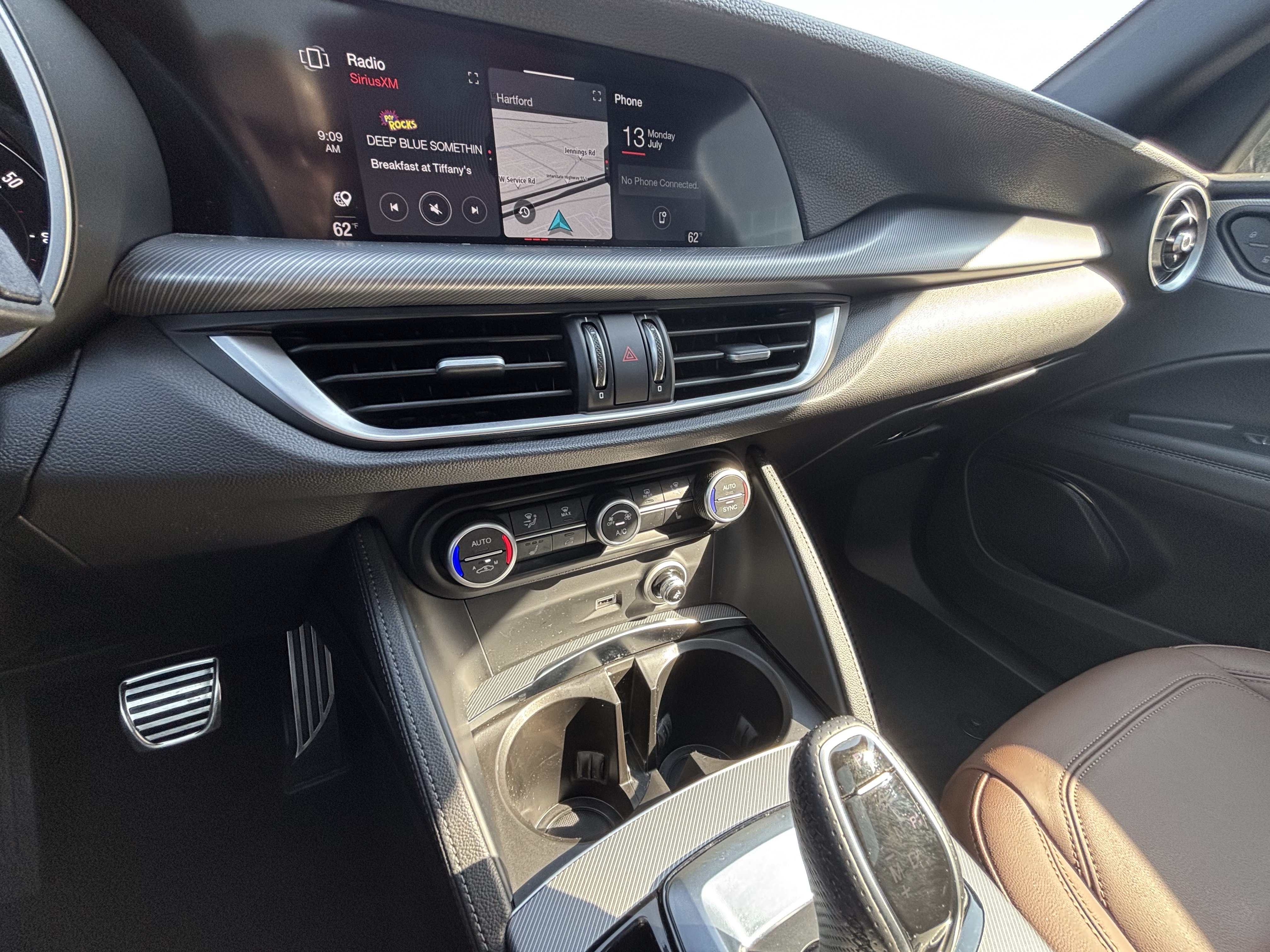 Certified 2024 Alfa Romeo Stelvio Ti w/ Active Assist Plus Package AWD/4WD image 23