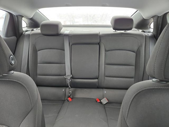 Used 2018 Chevrolet Malibu LT image 26