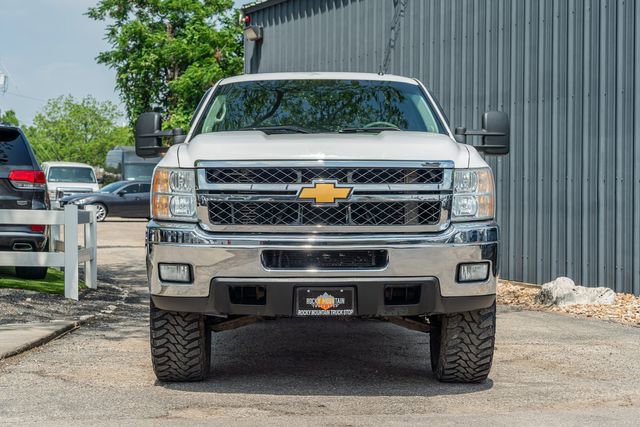 Used 2014 Chevrolet Silverado 2500 LT w/ Interior Plus Package AWD/4WD image 9