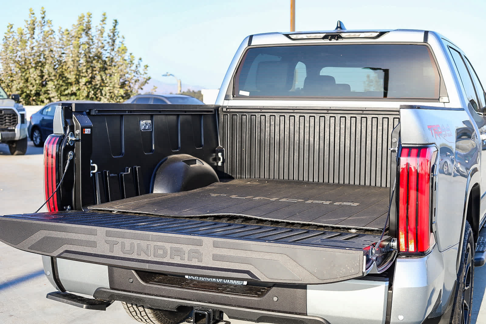 New 2026 Toyota Tundra Platinum w/ TRD Off-Road Package AWD/4WD image 12