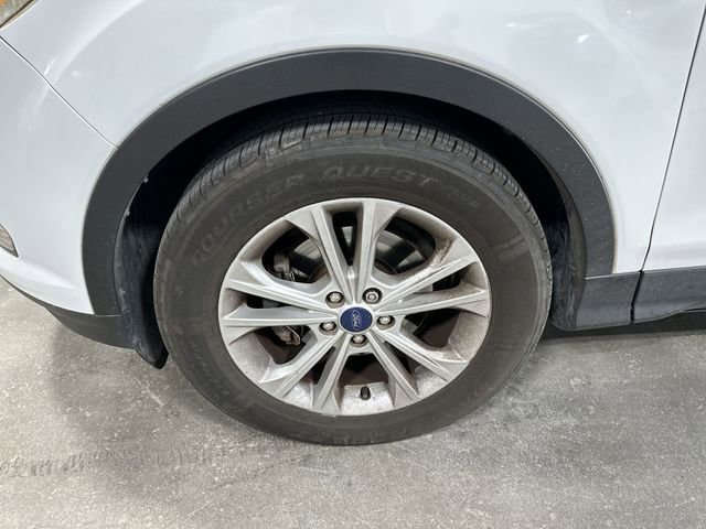 Used 2017 Ford Escape SE FWD image 22