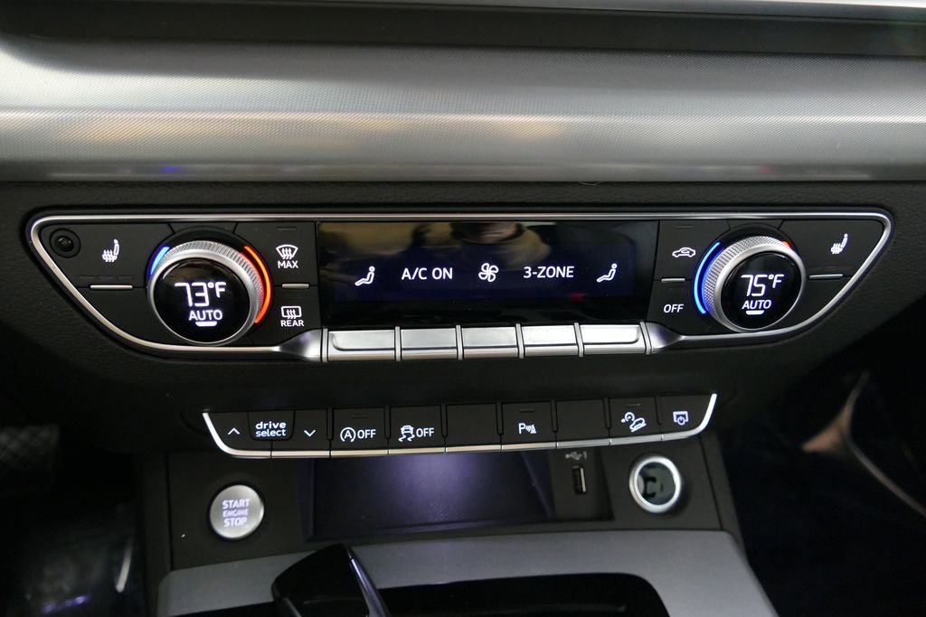 Used 2025 Audi Q5 2.0T Premium image 13