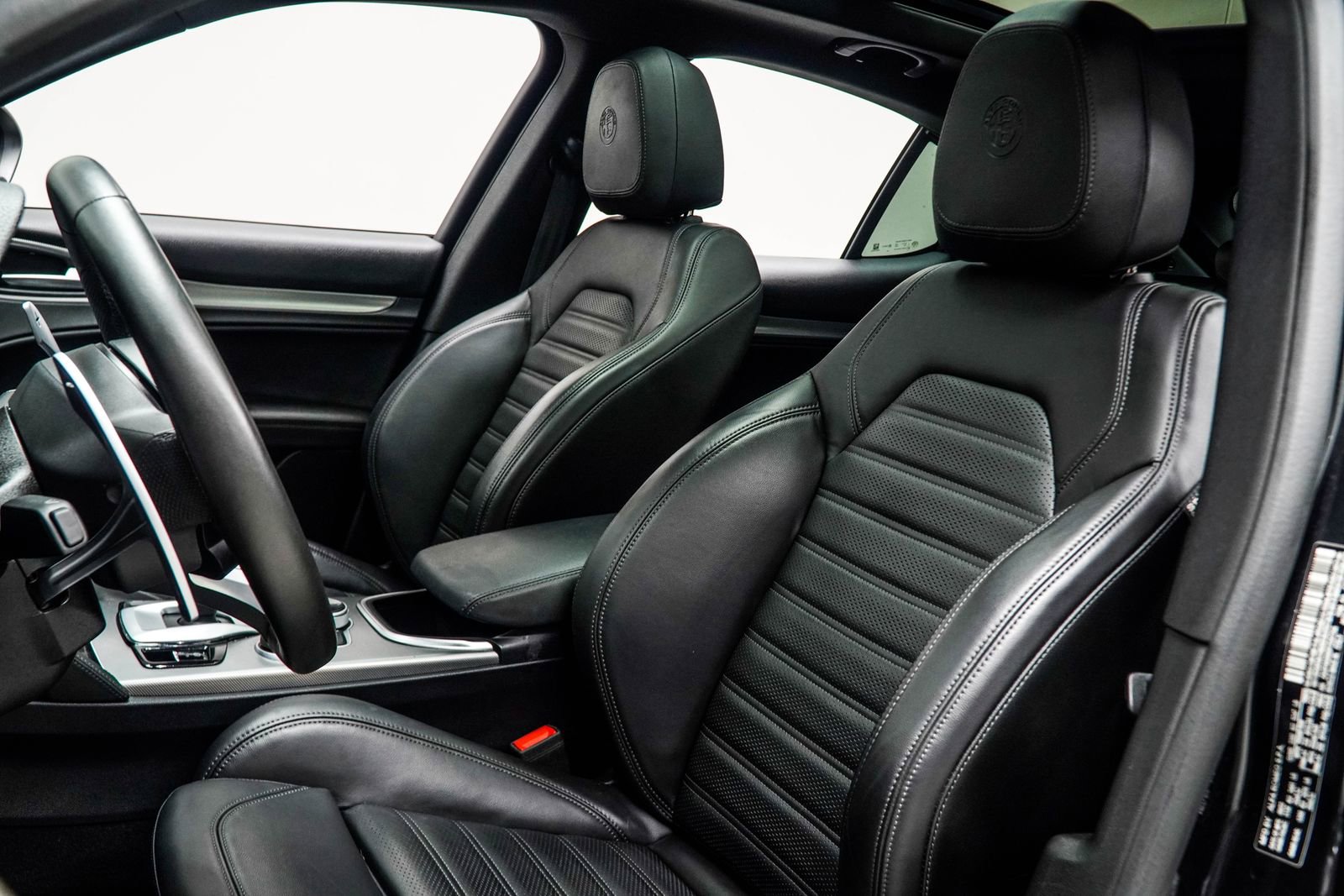 Used 2023 Alfa Romeo Stelvio Veloce image 39