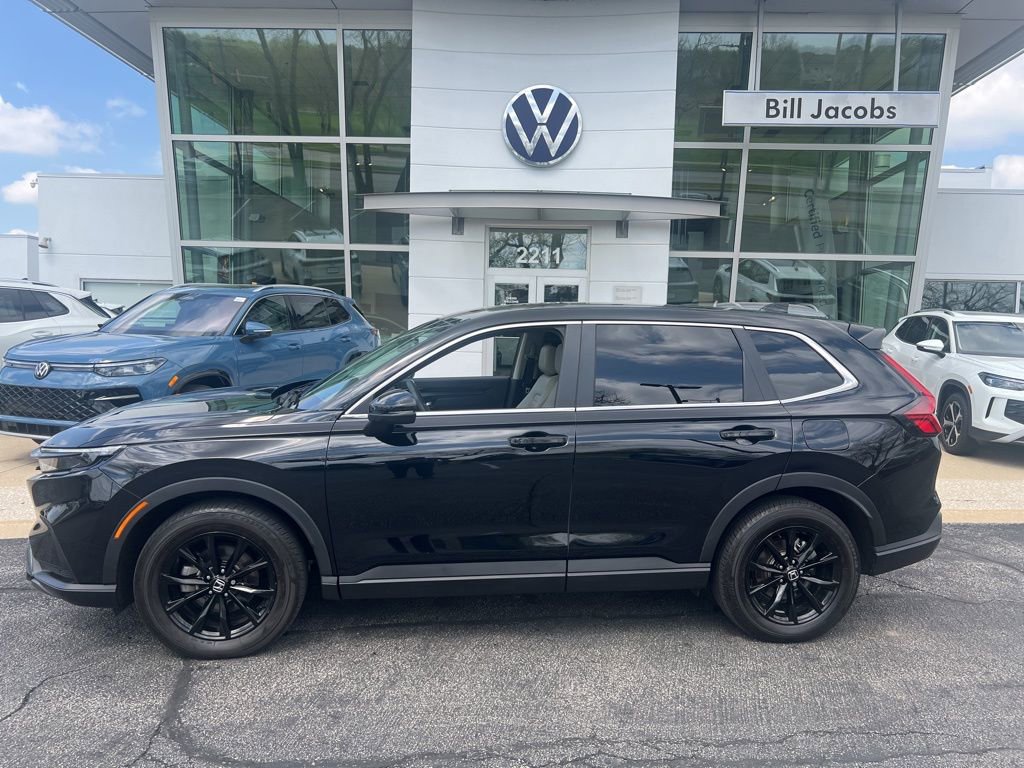 Used 2025 Honda CR-V EX-L image 3