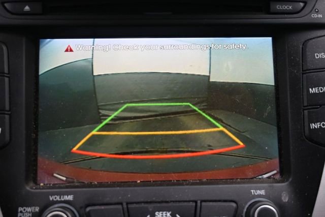 Used 2016 Hyundai Veloster FWD image 19