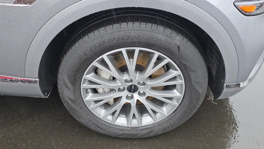 Used 2025 Genesis GV80 2.5T Standard image 9