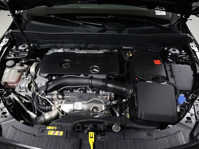 Certified 2023 Mercedes-Benz GLB 250 4MATIC image 36