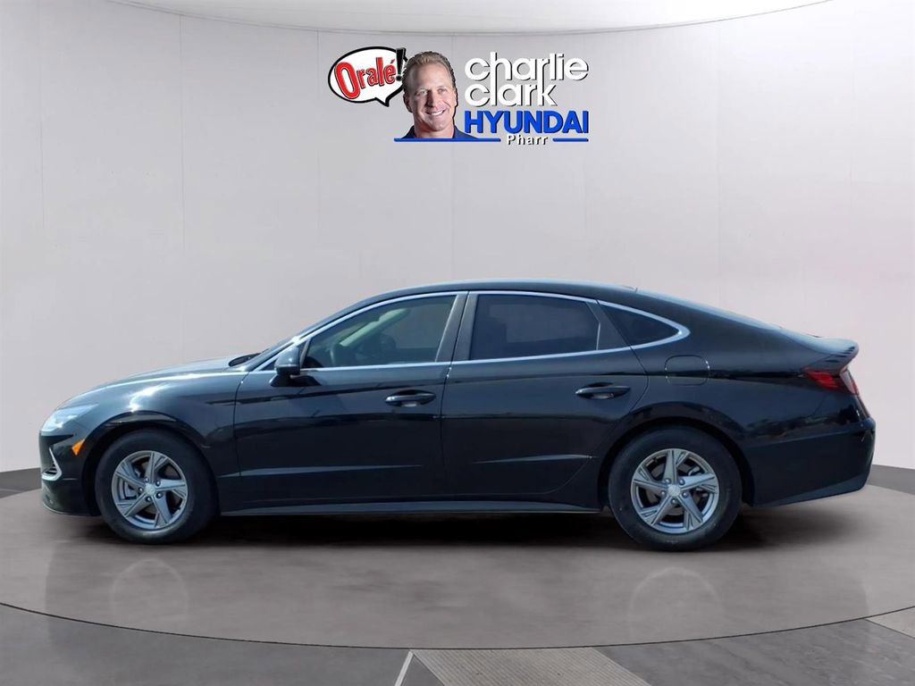 Used 2023 Hyundai Sonata SE image 2